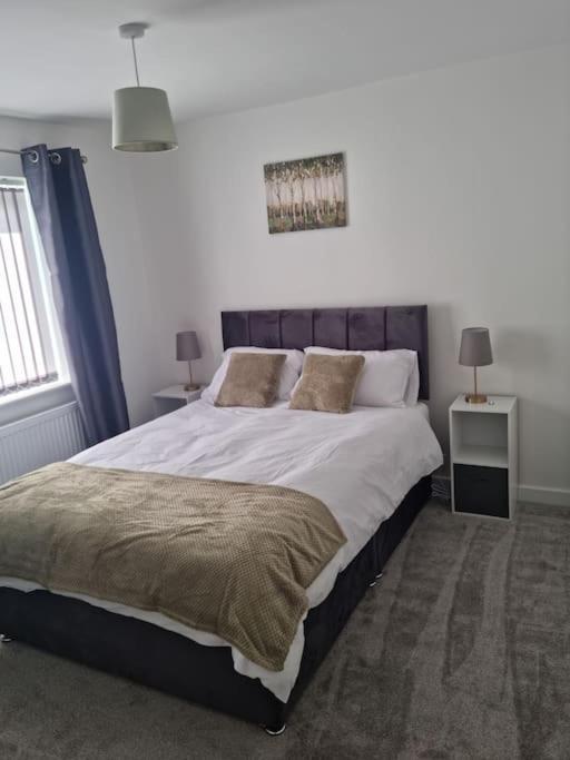 5 Bedroom House - Cheshire Oaks Ellesmere Port Zewnętrze zdjęcie